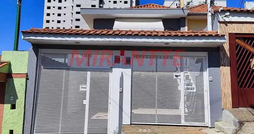 Sobrado de 240m² com 4 quartos em Santa Terezinha