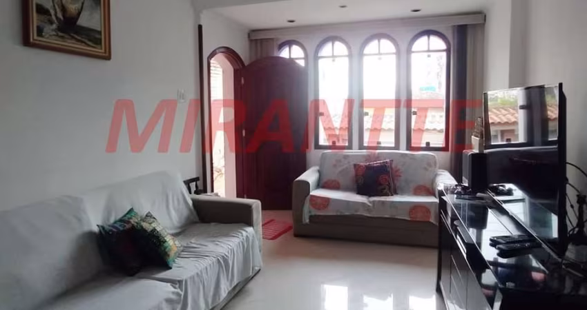 Sobrado de 114m² com 3 quartos em Horto Florestal