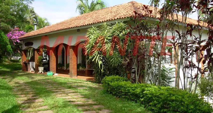 Chácara de 4007m² com 5 quartos em Chácaras Fernão Dias