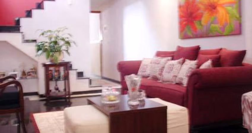 Sobrado de 112m² com 3 quartos em Vila Leonor