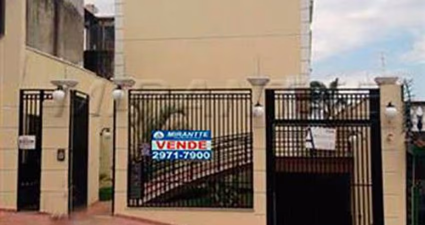 Cond. fechado de 65m² com 2 quartos em Vila Ré