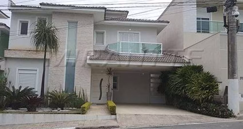 Sobrado de 360m² com 4 quartos em Horto Florestal