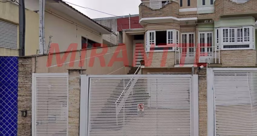 Sobrado de 560m² com 3 quartos em Santa Terezinha