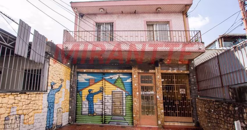 Sobrado de 200m² com 3 quartos em Vila Gustavo