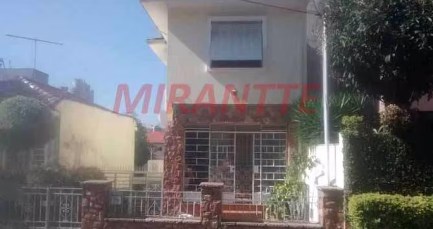 Sobrado com 2 quartos em Santa Terezinha