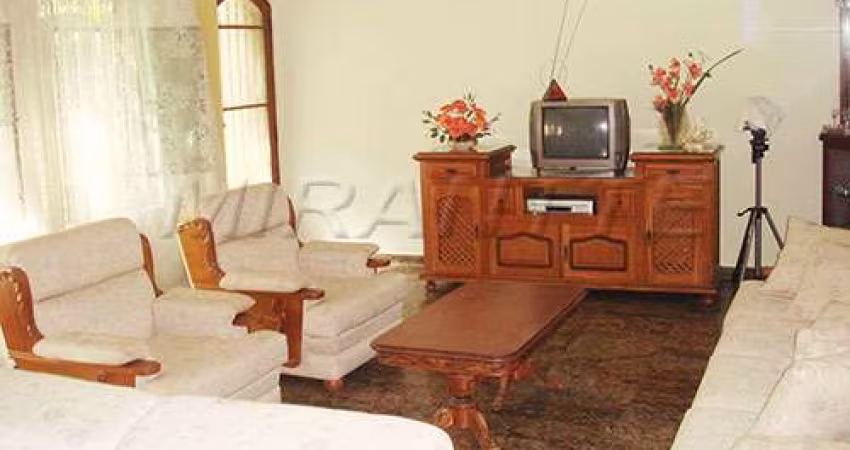 Casa terrea com 4 quartos em Horto Florestal