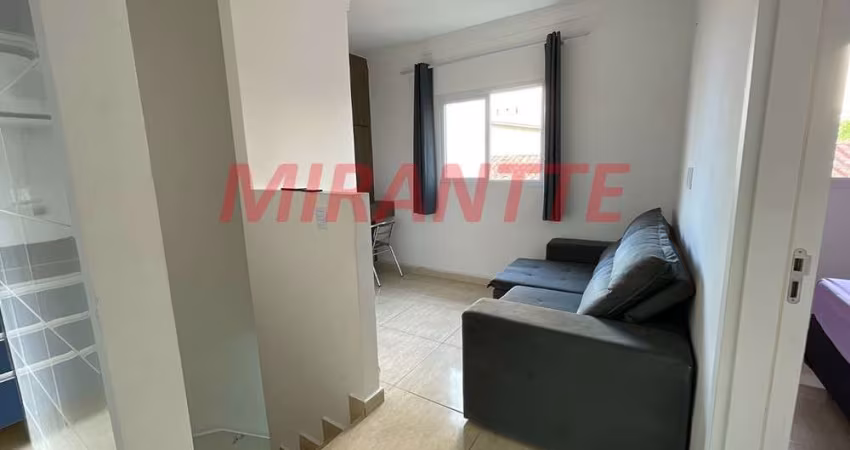Cond. fechado de 45m² com 2 quartos em AVIA