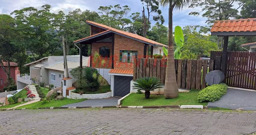 Sobrado de 370m² com 5 quartos em Serra Da Cantareira