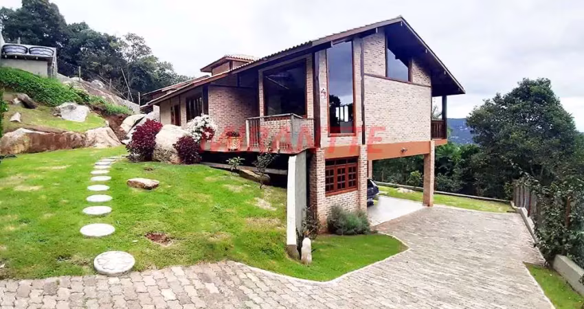 Casa terrea de 205m² com 2 quartos em serra da cantareira