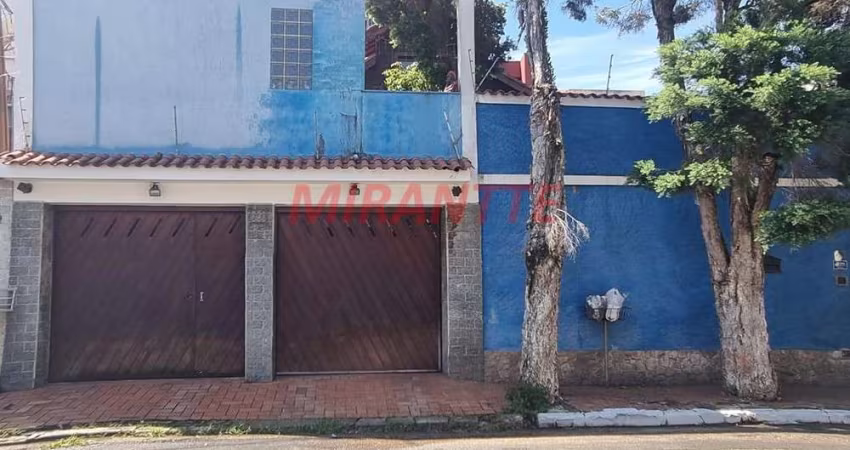 Sobrado de 274m² com 2 quartos em Pedra Branca
