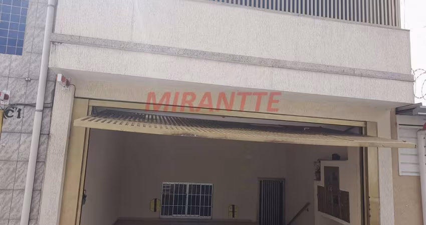 Sobrado de 240m² com 4 quartos em Jardim Centenario