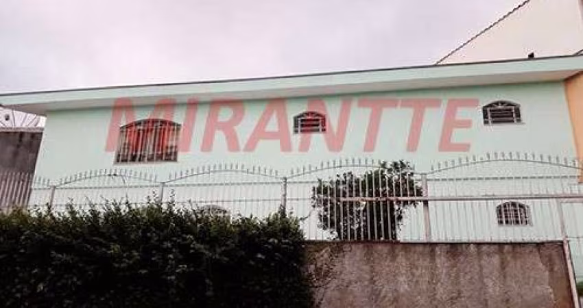 Sobrado de 300m² com 3 quartos em Vila Aurora