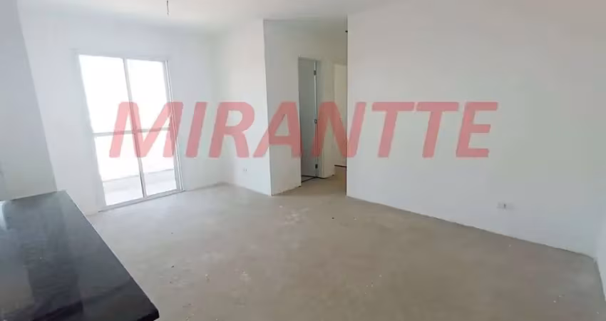 Apartamento de 56m² com 2 quartos em Vila Galvão