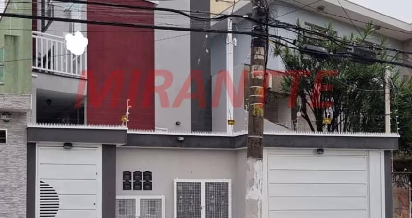 Cond. fechado de 65m² com 2 quartos em Imirim