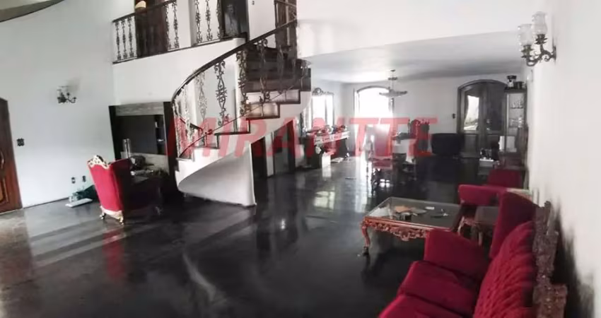 Sobrado de 270m² com 3 quartos em Tucuruvi