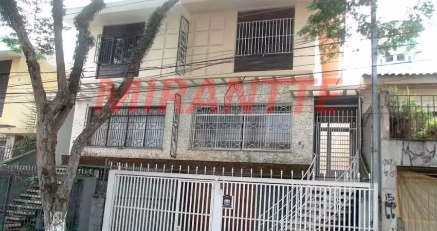 Sobrado de 131m² com 3 quartos em Santana