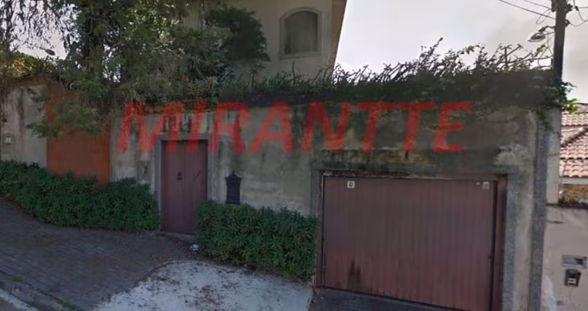 Sobrado de 498m² com 4 quartos em Tremembe