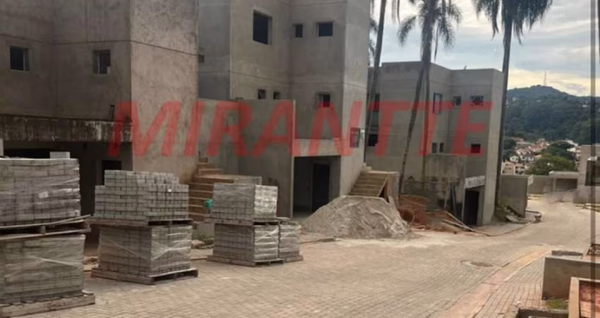 Cond. fechado de 290m² com 3 quartos em Tremembe