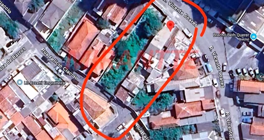 Terreno de 152m² em Santana