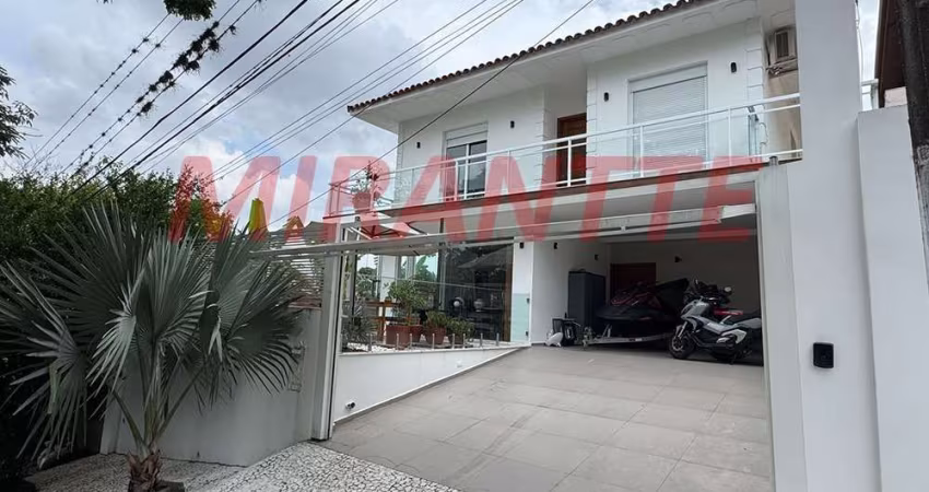 Cond. fechado de 282m² com 4 quartos em Vila Irmaos Arnoni