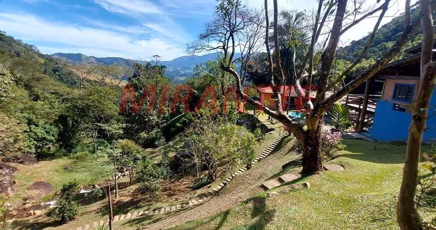 Chácara de 300m² com 4 quartos em São Francisco Xavier