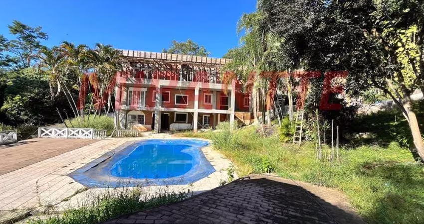 Sobrado de 152.4m² com 4 quartos em Roseira