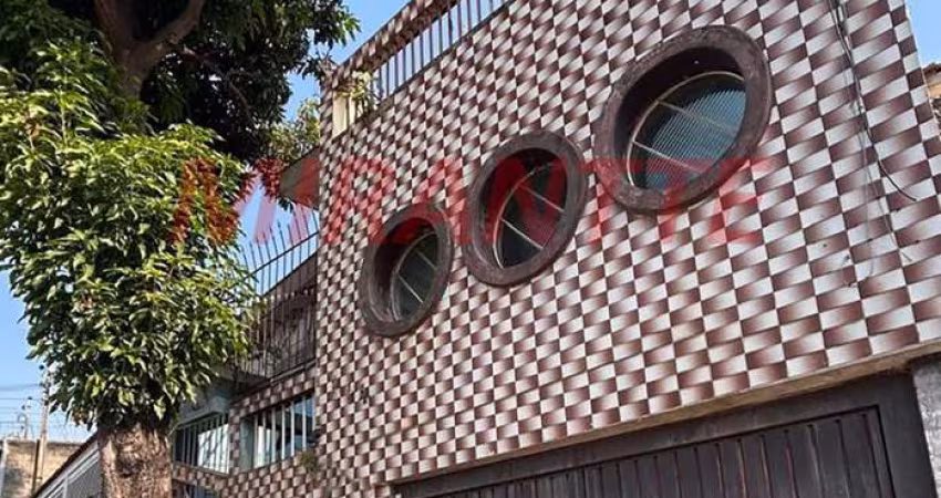 Sobrado de 207m² com 3 quartos em Vila Romero