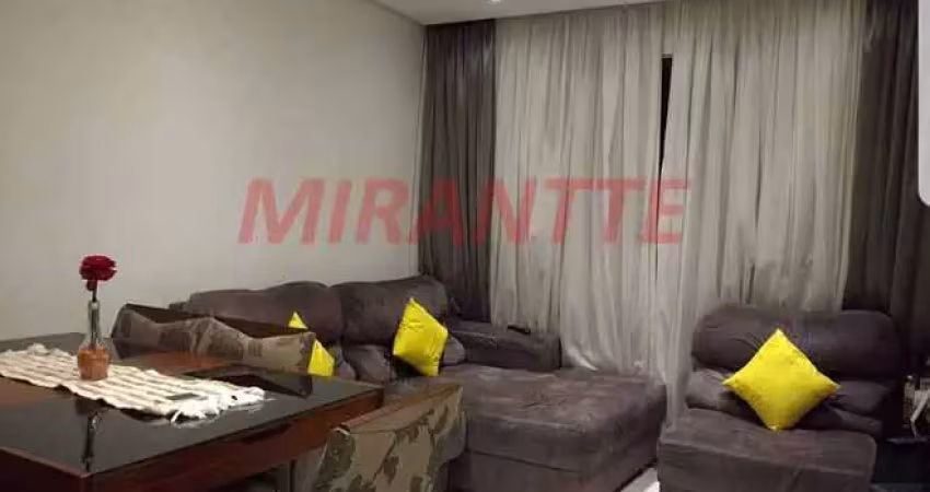 Apartamento de 65m² com 2 quartos em Vila Galvão
