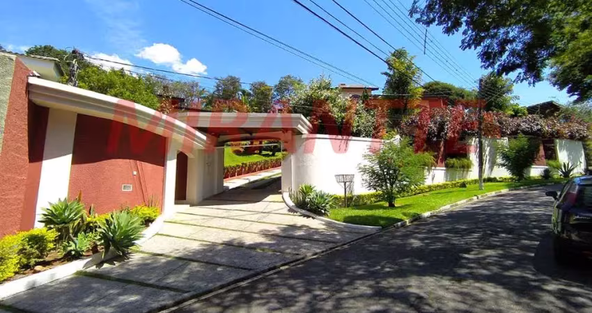 Cond. fechado de 833m² com 6 quartos em Condomínio Flamboyant-B