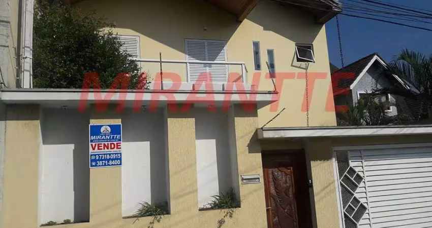 Sobrado de 420m² com 4 quartos em Vila Rosália