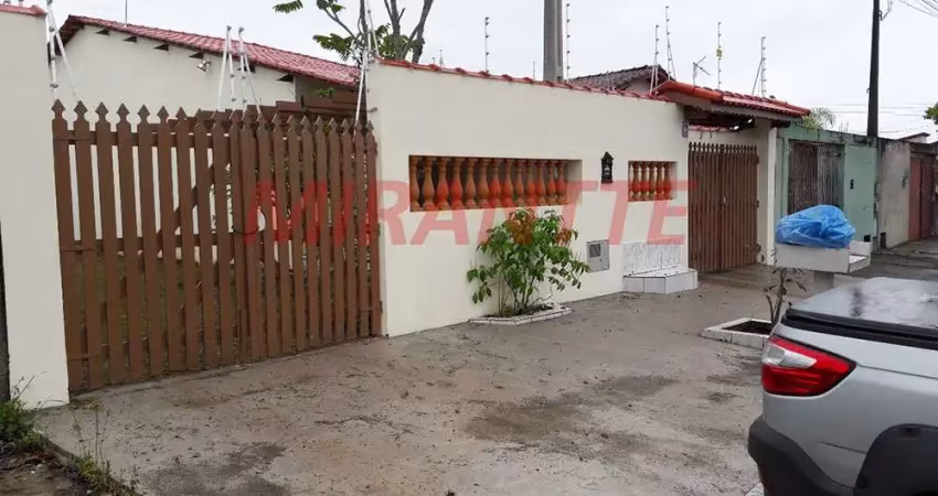Casa terrea de 117m² com 2 quartos em nova itanhaem