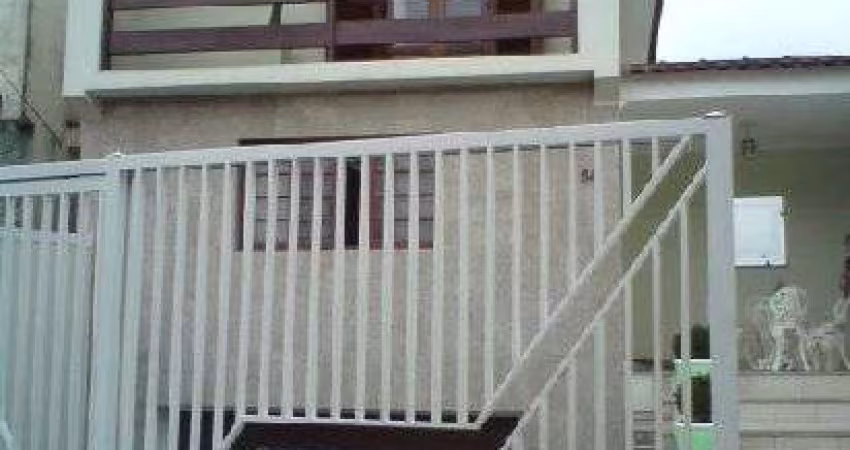 Sobrado de 280m² com 3 quartos em Parque Vitoria