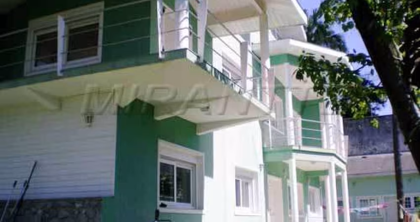 Sobrado de 540m² com 4 quartos em Jardim Floresta