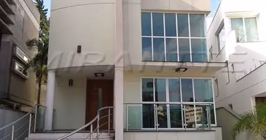 Cond. fechado de 480m² com 4 quartos em Jardim França