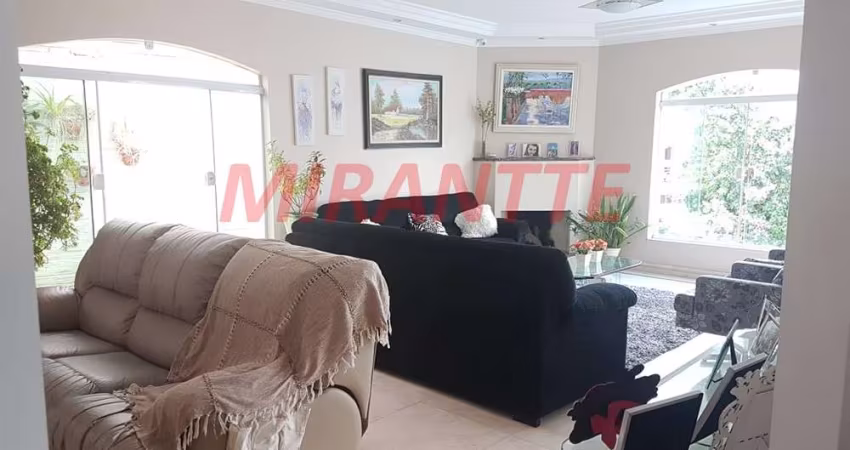 Sobrado com 3 quartos em Jardim Entre Serras