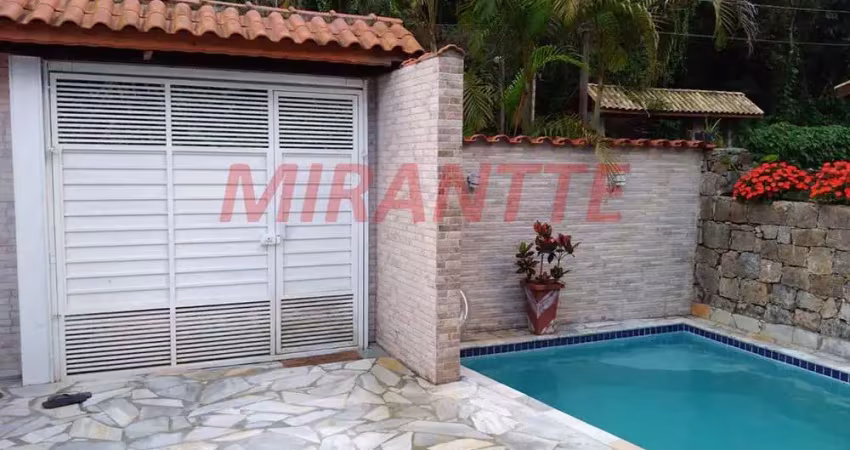 Sobrado de 200m² com 3 quartos em serra da cantareira