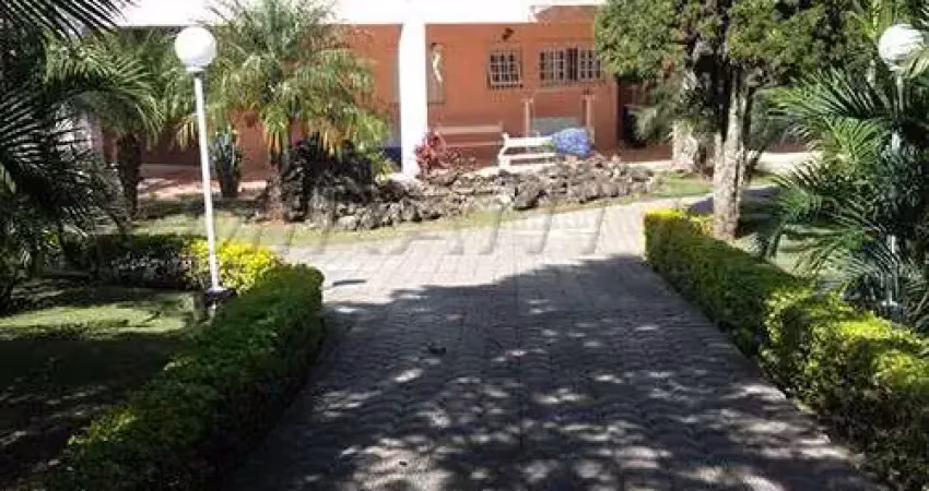 Sobrado de 715m² com 4 quartos em serra da cantareira