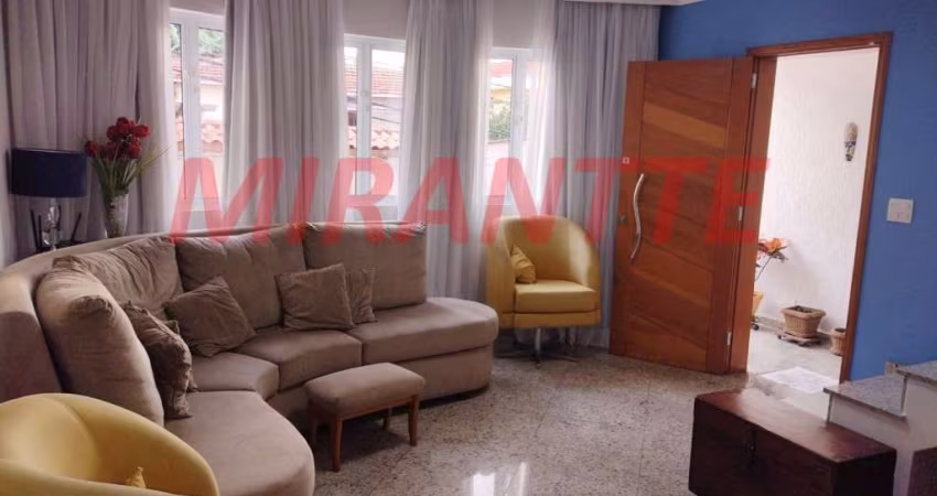 Sobrado de 107m² com 3 quartos em Vila Mazzei