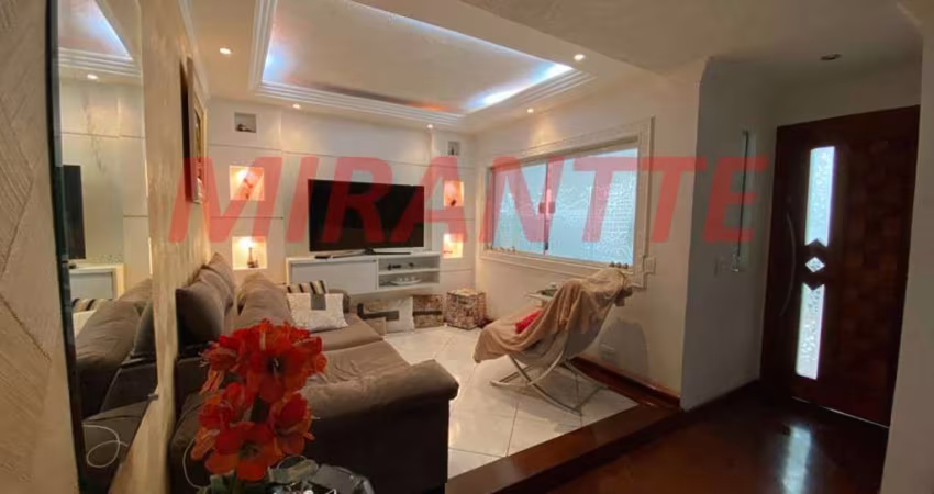 Sobrado de 266m² com 4 quartos em Vila Mazzei