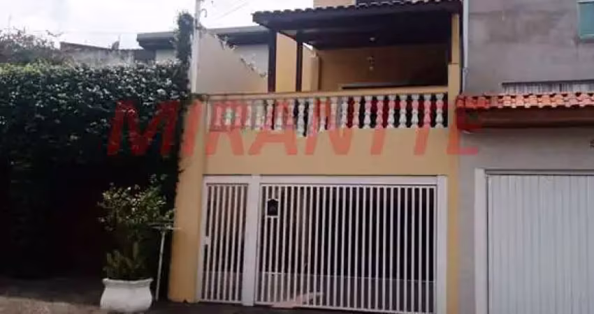 Sobrado de 165m² com 4 quartos em Vila Nova Galvão