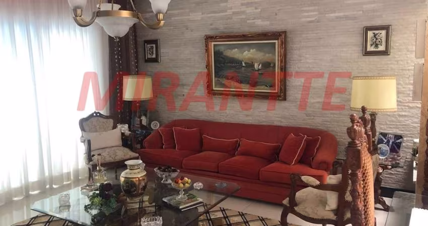 Sobrado de 330m² com 4 quartos em Jardim Virginia