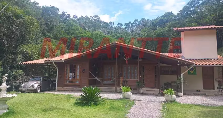 Chácara de 145m² com 4 quartos em Centro
