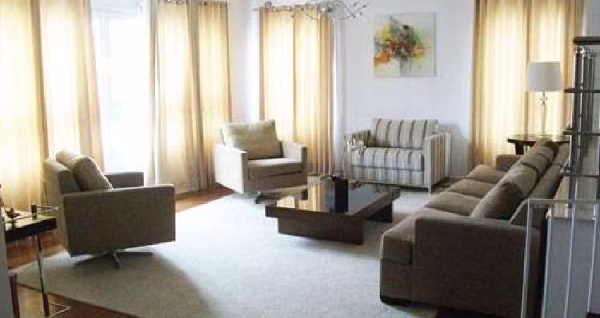 Sobrado de 450m² com 5 quartos em Tremembe