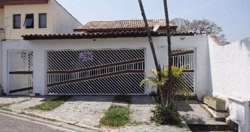 Sobrado de 320m² com 3 quartos em Jardim Entre Serras