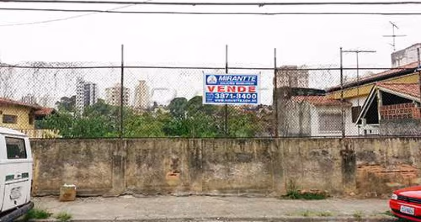 Terreno de 1500m² em Vila Aurora