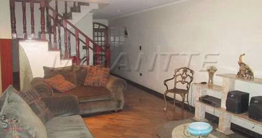 Sobrado de 190m² com 3 quartos em Jardim Peri