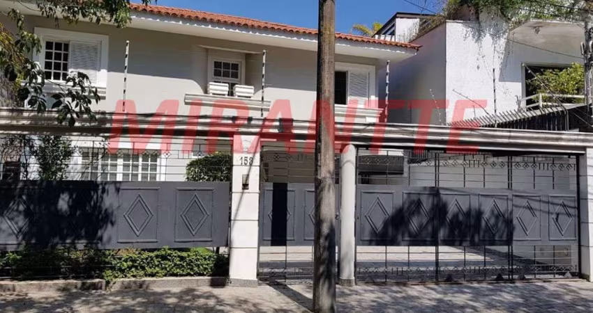 Sobrado de 285m² com 4 quartos em Morumbi