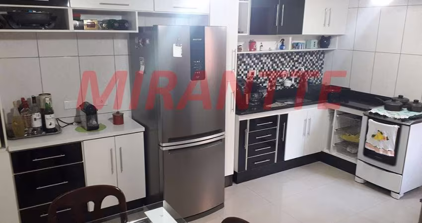Sobrado de 120m² com 2 quartos em Vila Gustavo
