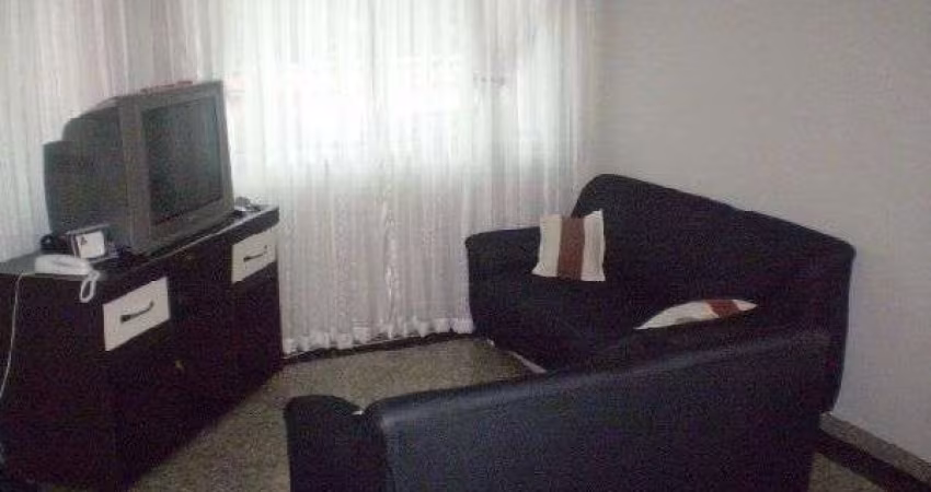 Sobrado de 200m² com 3 quartos em Horto Florestal