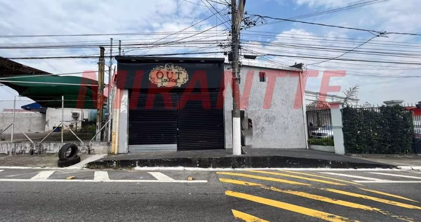 Comercial de 420m² em Limão